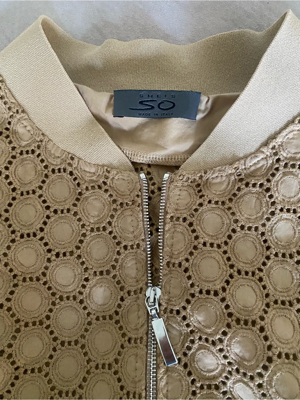 She’s So Italy Tan Cotton Blend Eyelet Knit Short Jacket Shacket Sz 44 US 8
